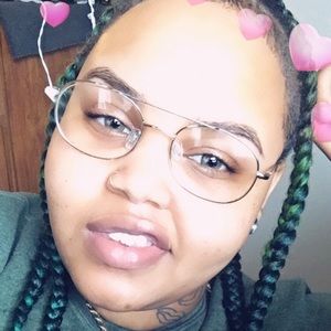 Meet your Posher, Kat